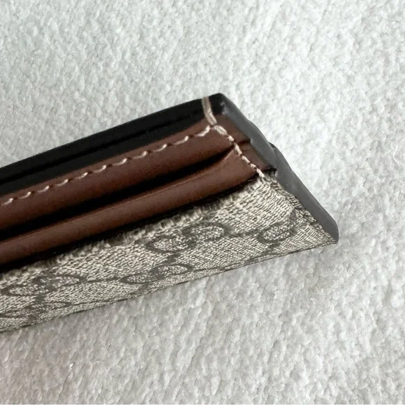 Gucci Beige GG Supreme Card Holder - Picture 7 of 12